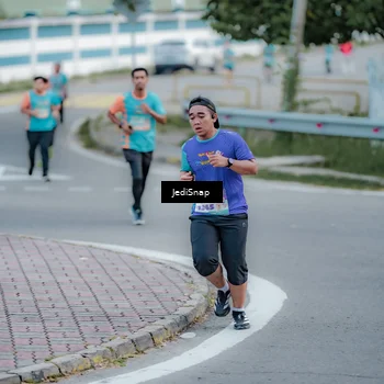 Runner Photo 8282415