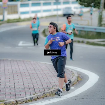 Runner Photo 8282427