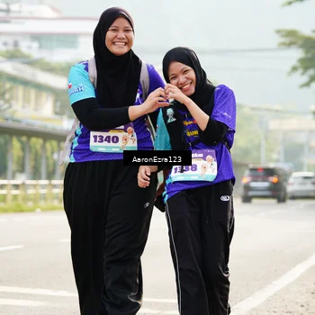 Runner Photo 8282428