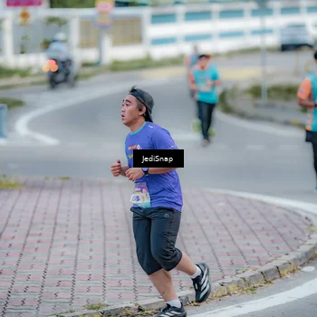 Runner Photo 8282448