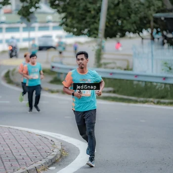 Runner Photo 8282486