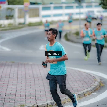 Runner Photo 8282528