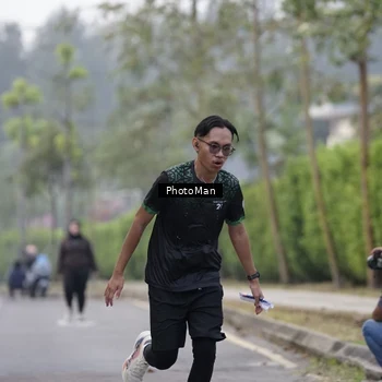 Runner Photo 8282535