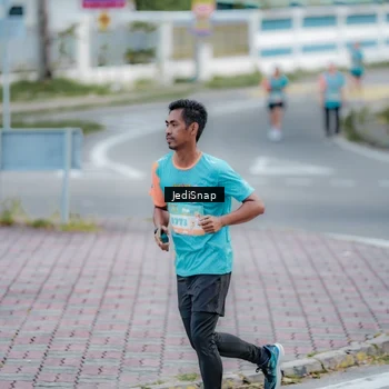 Runner Photo 8282543