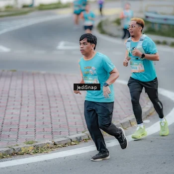 Runner Photo 8282608
