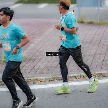 Runner Photo 8282616
