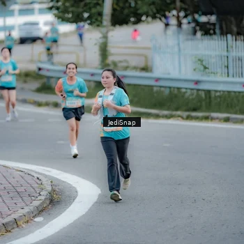 Runner Photo 8282653