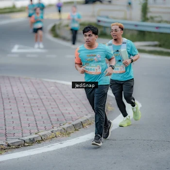 Runner Photo 8282657
