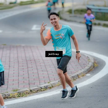 Runner Photo 8282990