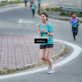 Runner Photo 8282998