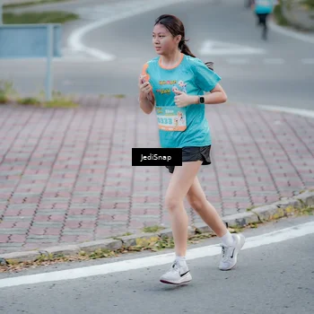 Runner Photo 8282999
