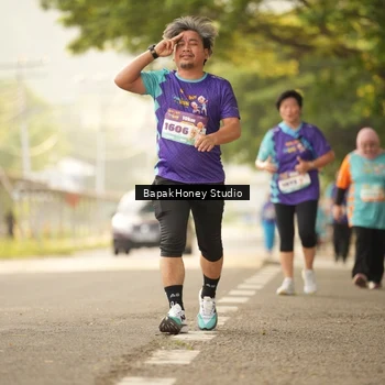 Runner Photo 8283005