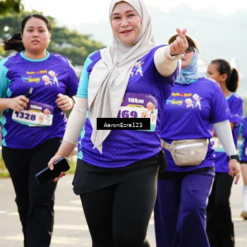 Runner Photo 8283176