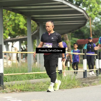 Runner Photo 8283326