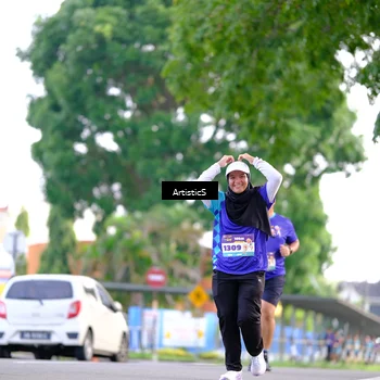 Runner Photo 8283348