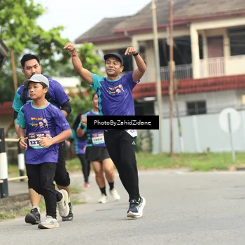 Runner Photo 8283456