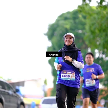 Runner Photo 8283535