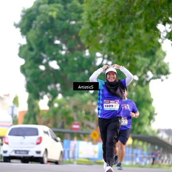 Runner Photo 8283587