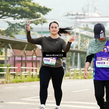 Runner Photo 8283689