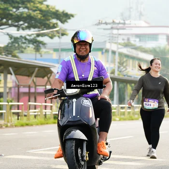 Runner Photo 8283739