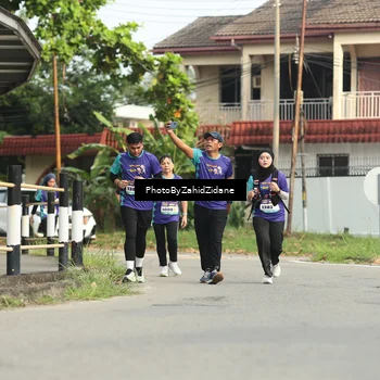 Runner Photo 8284059