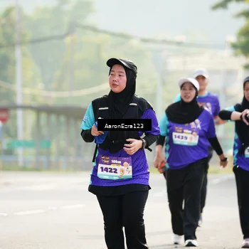 Runner Photo 8284083
