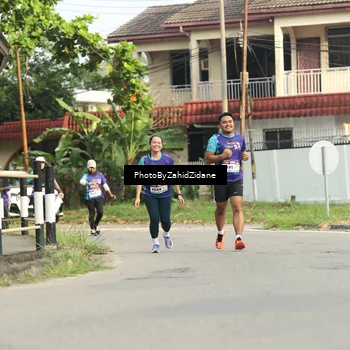 Runner Photo 8284410