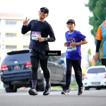 Runner Photo 8284663