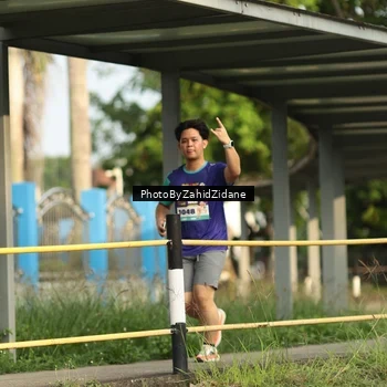 Runner Photo 8285000