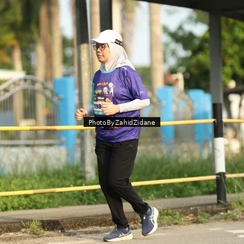 Runner Photo 8285004