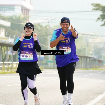 Runner Photo 8285030
