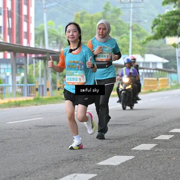 Runner Photo 8285062