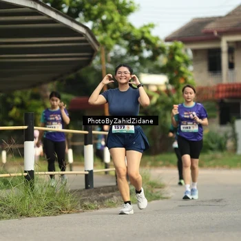 Runner Photo 8285075