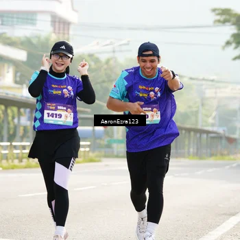 Runner Photo 8285077