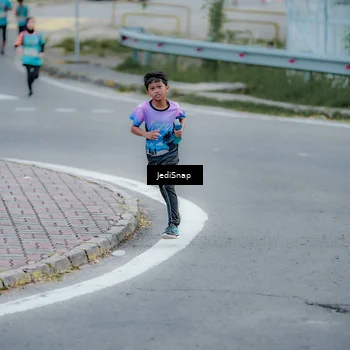 Runner Photo 8285658