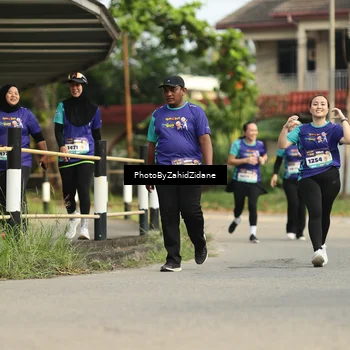 Runner Photo 8285690