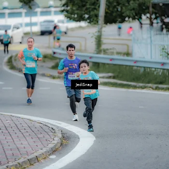 Runner Photo 8285772