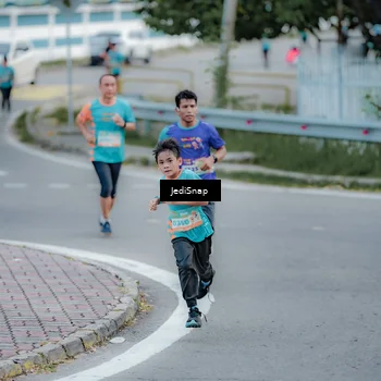 Runner Photo 8285802