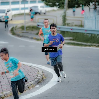 Runner Photo 8285826