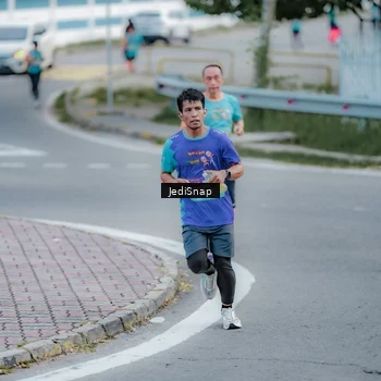 Runner Photo 8285839