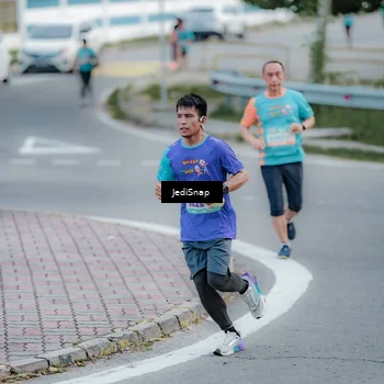 Runner Photo 8285852