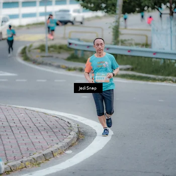 Runner Photo 8285855