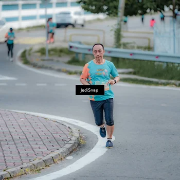 Runner Photo 8285877