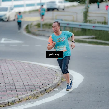 Runner Photo 8285902