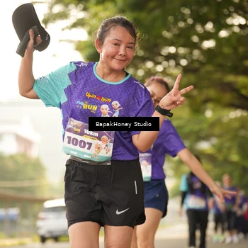 Runner Photo 8286002