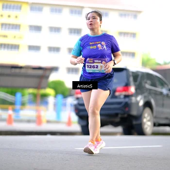 Runner Photo 8286004