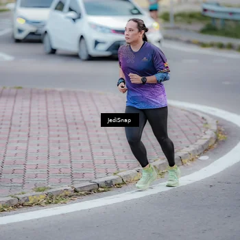 Runner Photo 8286032