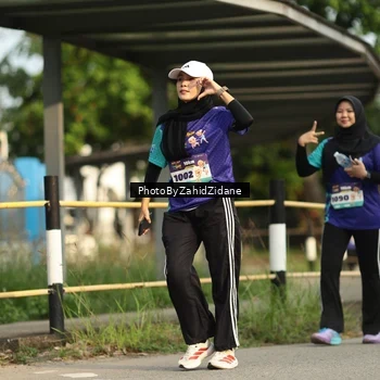 Runner Photo 8286033