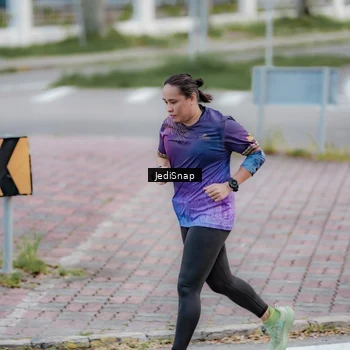 Runner Photo 8286058