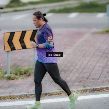 Runner Photo 8286080